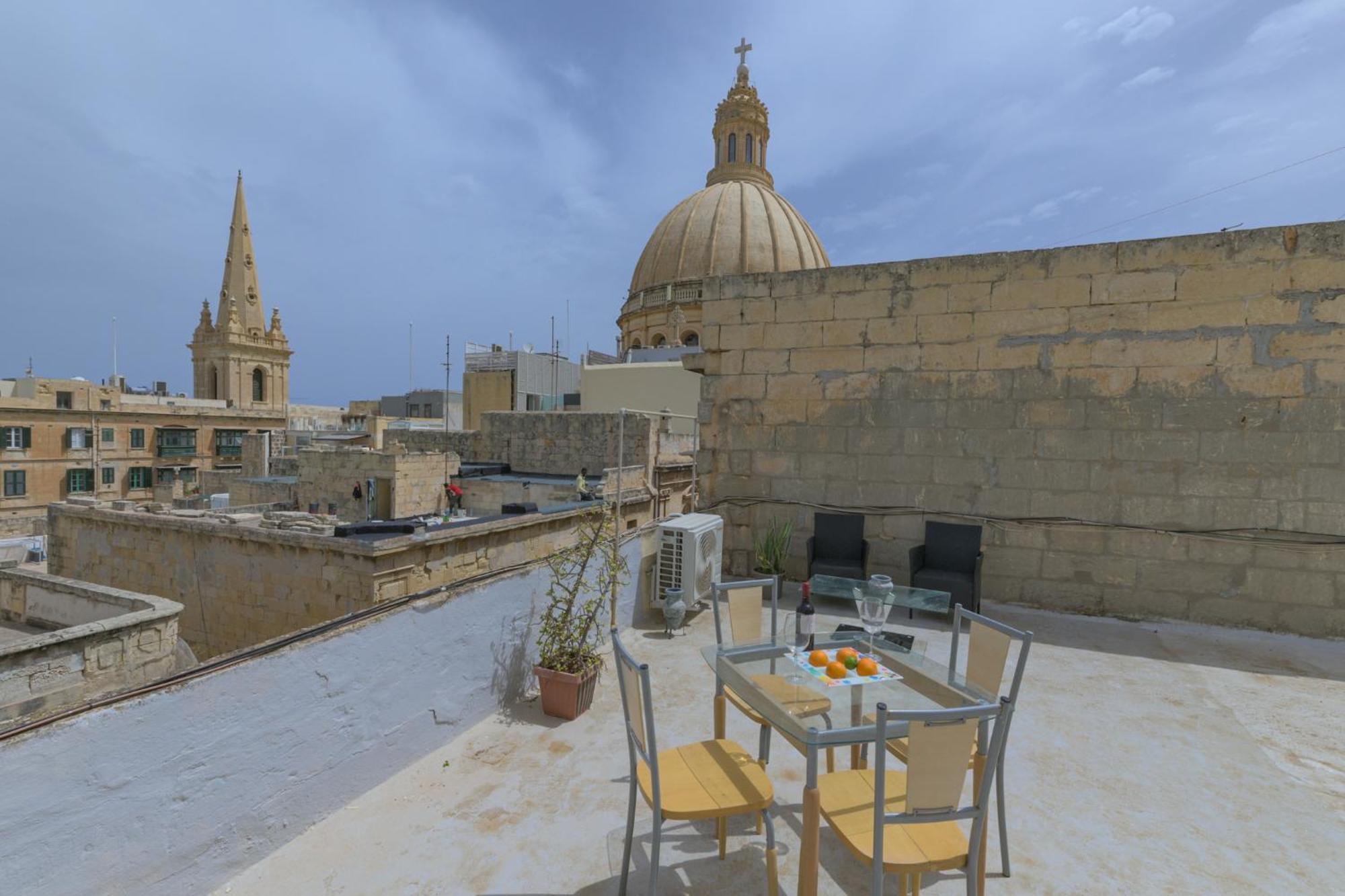New 1 Bedroom Apartment In Valletta City Centre With Terrace And Views Buitenkant foto