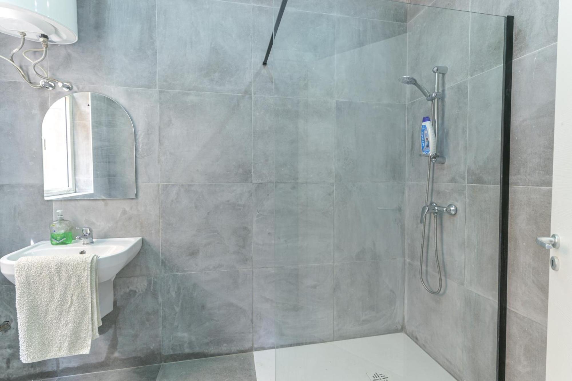New 1 Bedroom Apartment In Valletta City Centre With Terrace And Views Buitenkant foto